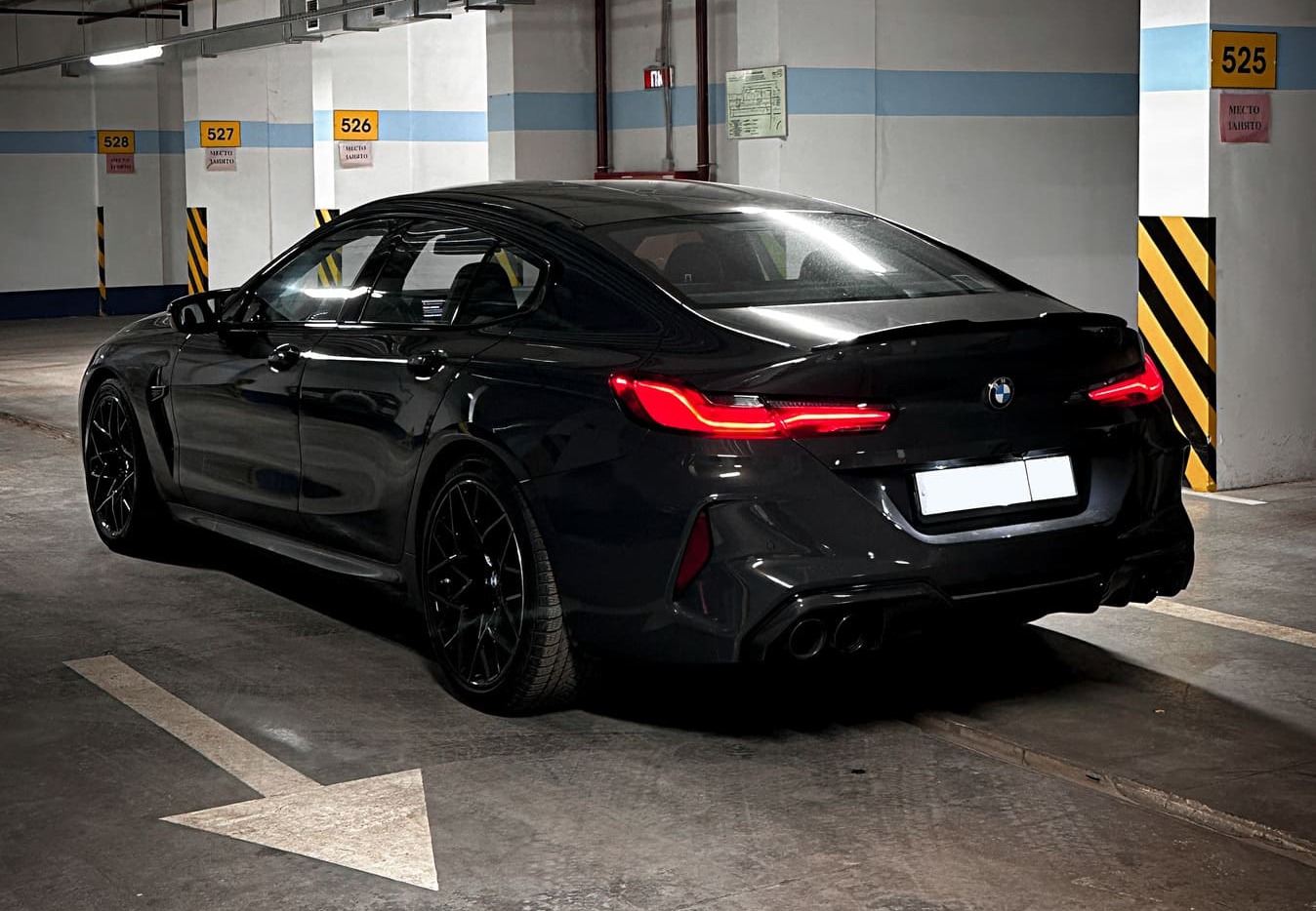   BMW 8 Competition Gran Coupe   - VroomClub VroomClub